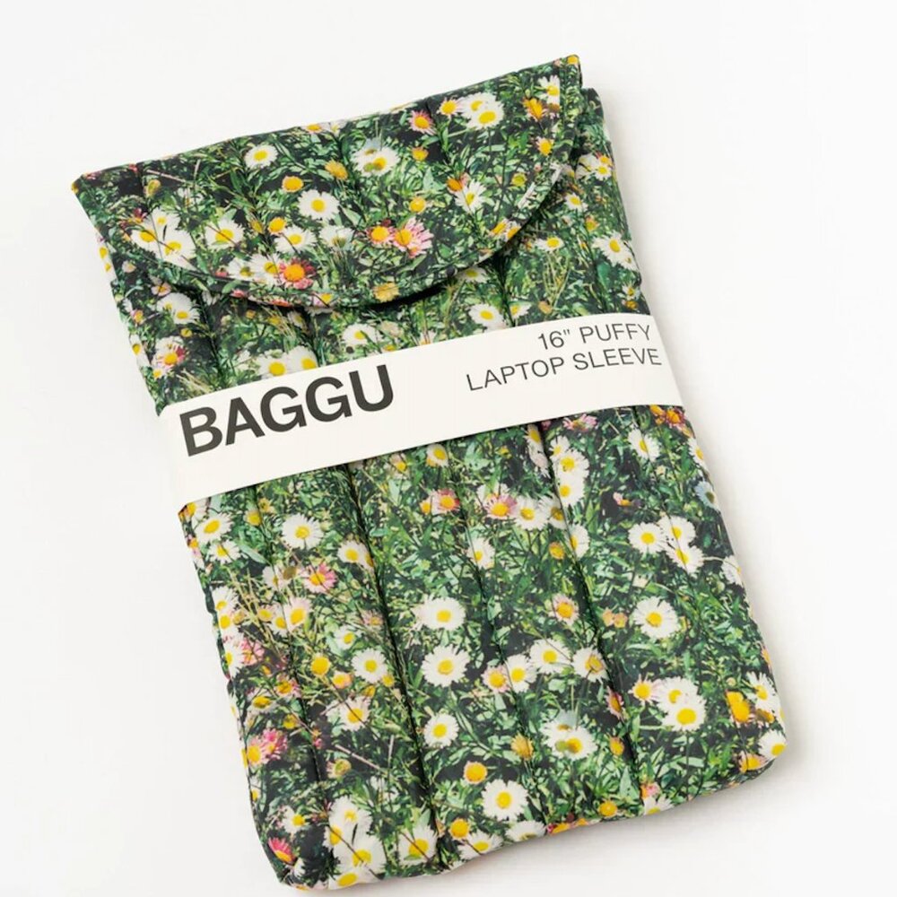 Baggu Puffy Laptop Sleeve 16" in SOLD-OUT Daisy Print | NWOT